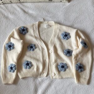 Chic Cream Cardigan with Blue Floral Details